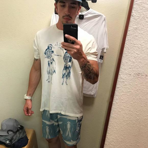 Meet your Posher, Alex - Picture 1 of 1